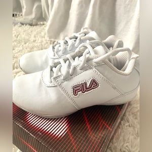 Girls Size 13 White Fila Cheer Shoe